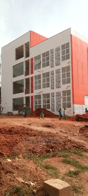 Shop Commercial
