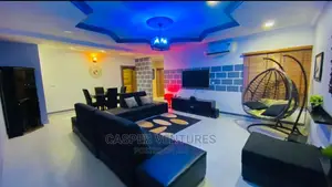 Sophisticated 2-Bedroom Apartment