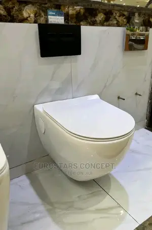 White England Wall Hug