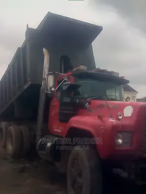 24 Valve Manual Mack Tipper for Sale