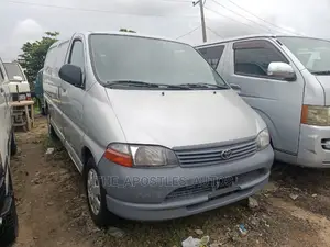 Toyota HiAce 2003 Grey