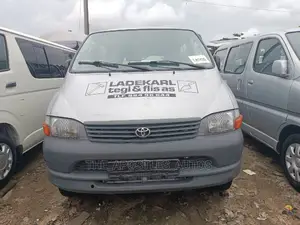 Toyota HiAce 2002 Grey