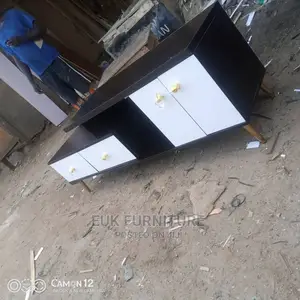 Quality Tv Stand With Golden Legs