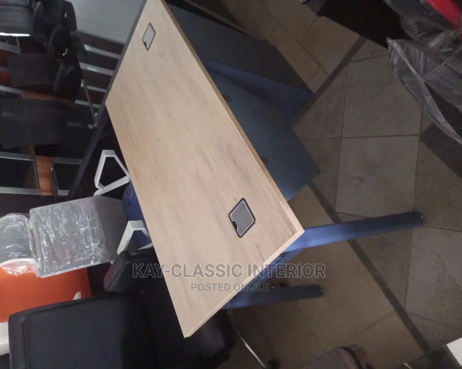 1.2mt Office Table