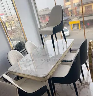 6 Seaters Rectangular Modern Dinning Table With the Chairs