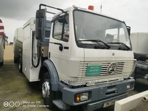 Benz 46,000 Litres Jet A1 Bowser