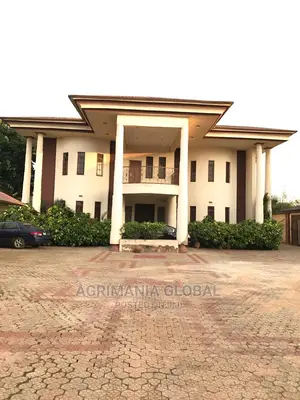 7bdrm Mansion in Kaduna / Kaduna State for sale