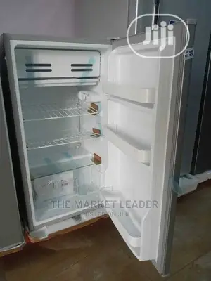 Scanfrost Sfr100xx Table Sized Fridge 100 LTRS