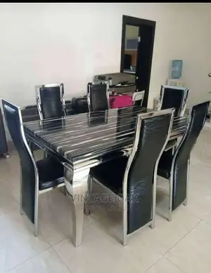 Classic Marble Dining Table With 6chairs.