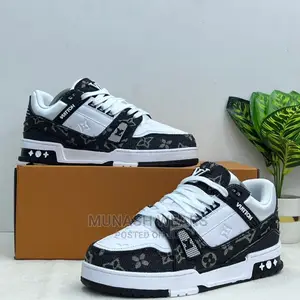 Louis Vuitton Sneaker