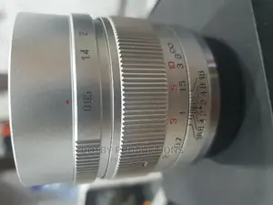 Zhongyi Speedmaster 35mm F0.95 Lens for Fujifilm X Mount