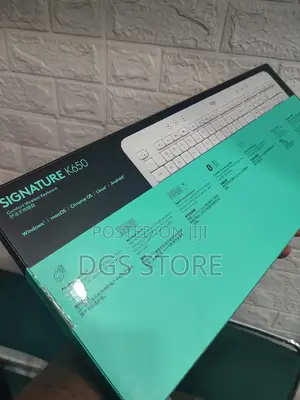 Logitech Wireless Signature Keyboard