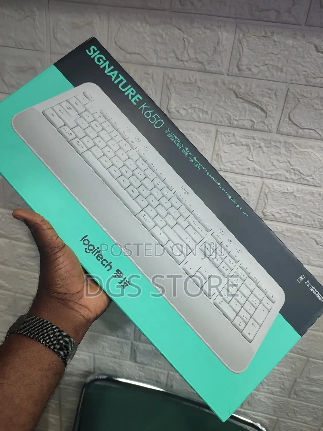 Logitech Wireless Signature Keyboard