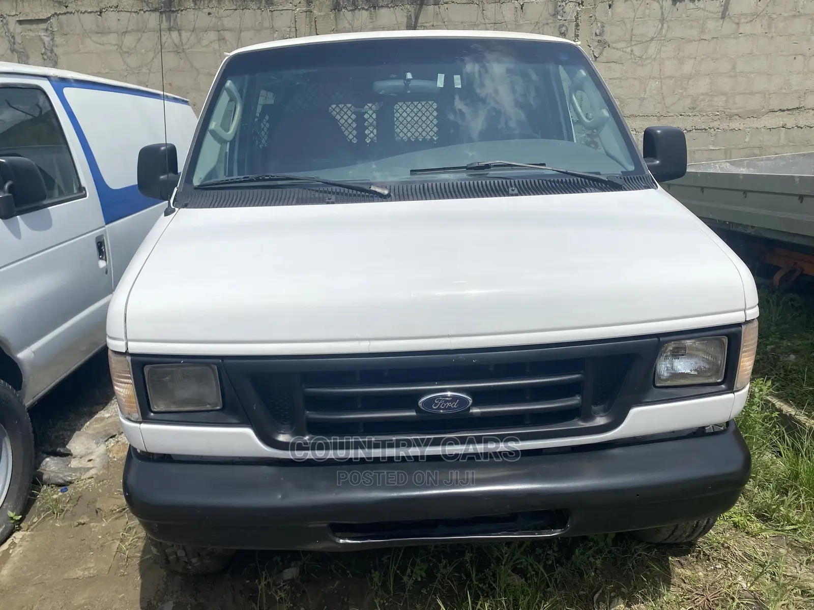 Ford E350 2007 White