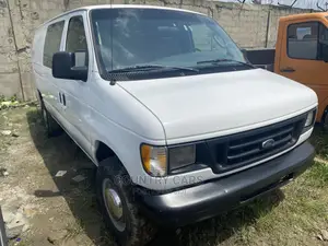 Ford E350 2007 White