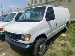 Ford E350 2007 White