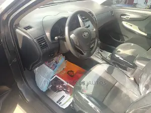 Toyota Corolla 2011 Gray