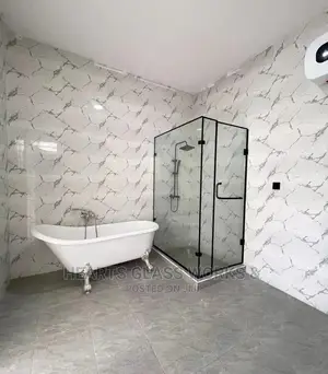 Free Standing Quadrant Shower (All Black Accessories)