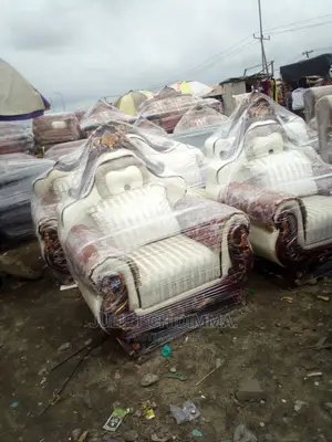 A Quality 7 Seaters Sofa