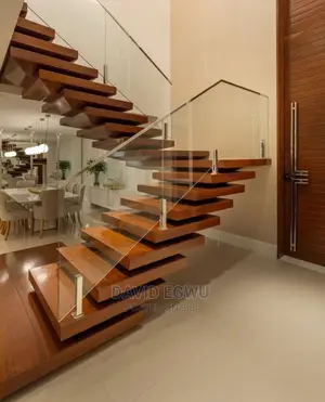 Frameless Staircase Glass With Spigots
