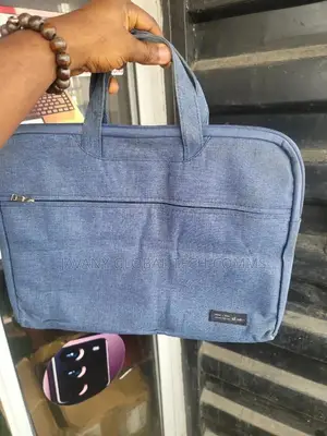 Clean Laptop Bags (For Different Laptop Sizes)