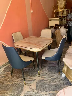 Classic Luxury Dining Table With 4 Chairs.