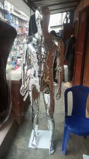 Silver Chrome Faceless Full Body Male Mannequin