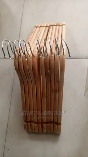 New Imported Wooden Clothes Hangers for Display