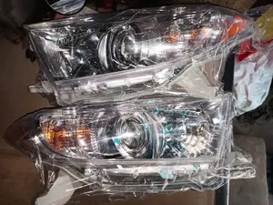 I Set Headlamp Highlander 2012