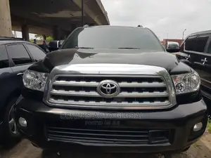 Toyota Sequoia Limited 4dr SUV 4WD (5.7L 8cyl 6A) 2013 Black
