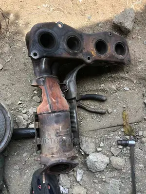 Engine Catalytic Converter Toyota Camry 2.7