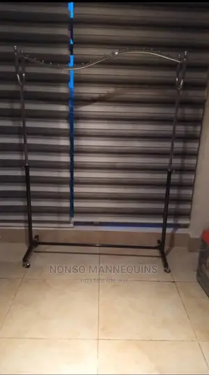 Wavy Single Clothes Rack
