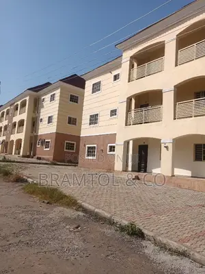 3bdrm Block of Flats in Kiami for sale