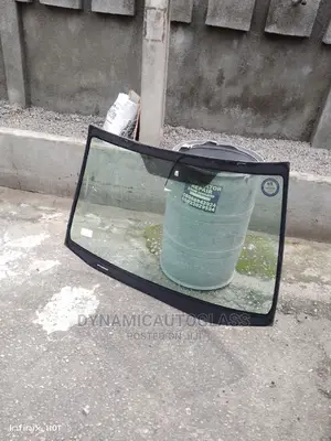 Hyundai Elentra 07 Windscreen.Lfw