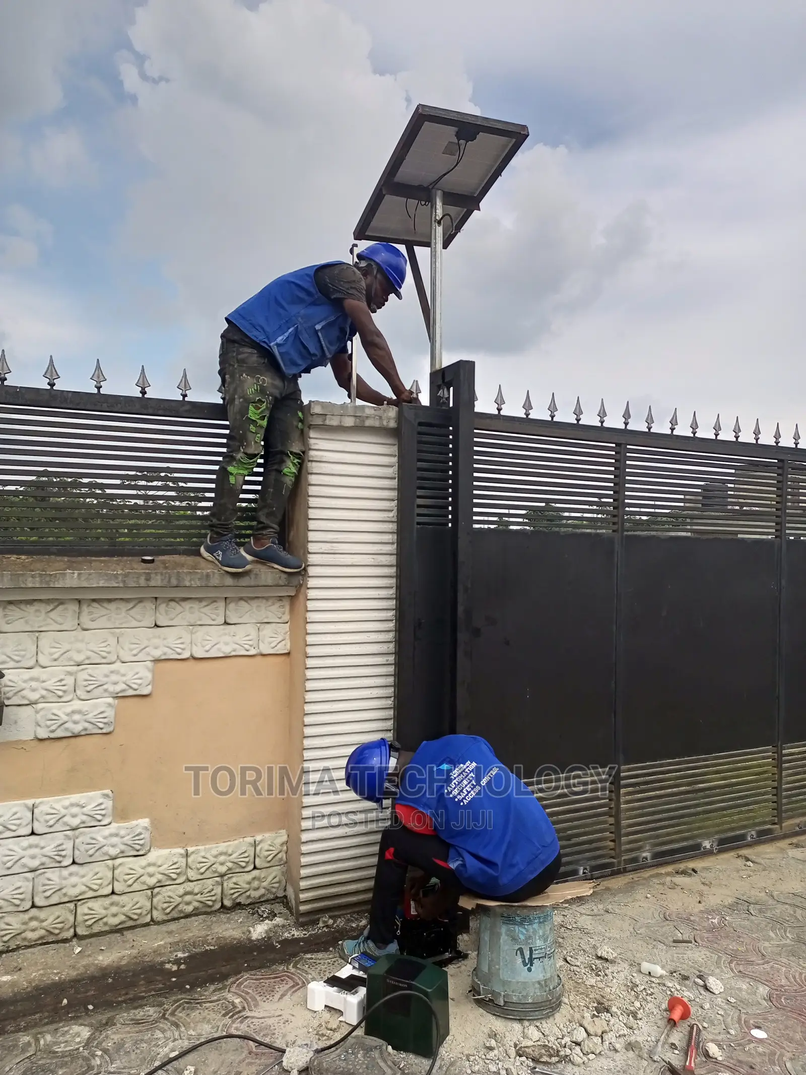 Solar Sure Gate System