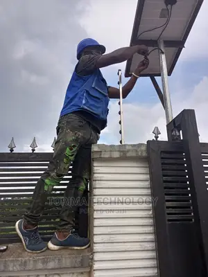 A Solar Powered Fence