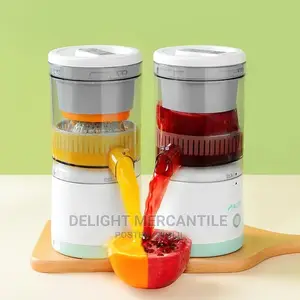 Rechargeable Cordless Citrus Fruit Juicer Blender