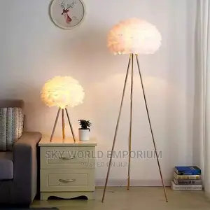 Feathers Floor Lamp