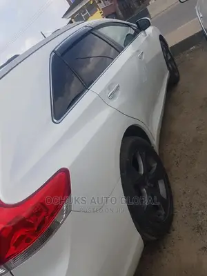 Toyota Venza 2010 White