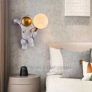 Astronaut Wall Light