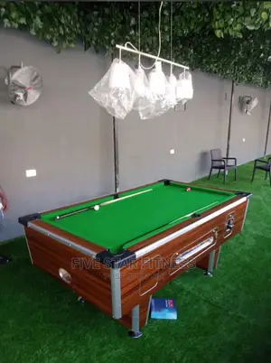 Foriegn Mable Coin Snooker Board