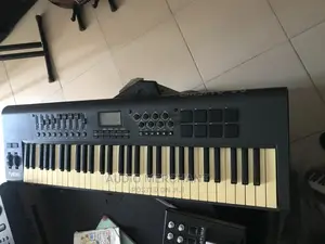 M-Audio Axiom 61 Midi Controller