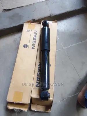 Rear Shock Absorber for Nissan Armada (Nissan)