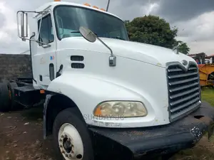 New Arrival Vision Mack Ten Tyres Head Truck Ten Bolts Rim