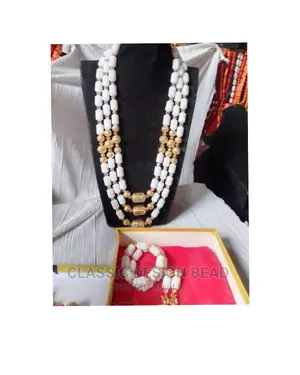 White and Gold 3 Layers Beaded Necklace