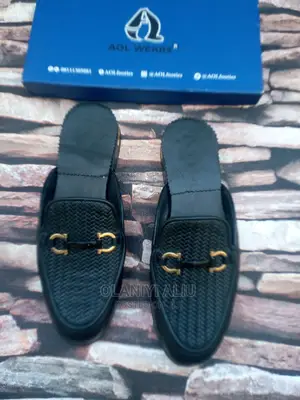 Aolspecah Black Half Shoe