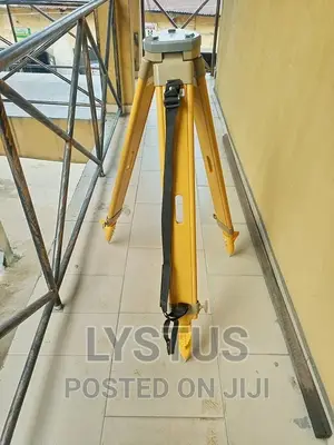 Wooden Tripod for Total Station, Auto Level Etc.