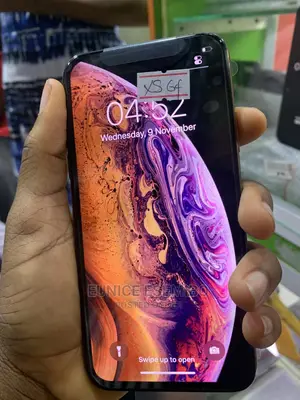 Apple iPhone XS Max 64 GB Gold