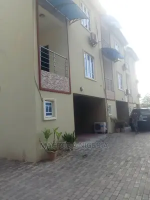 4bdrm Duplex in Adeniyi Jones for rent