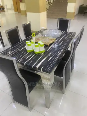 Marble Dining Table 6 Seaters